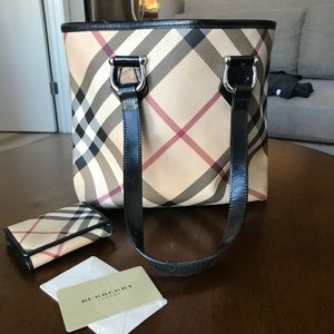 AUTHENTIC Burberry Supernova SM Tote & wallet